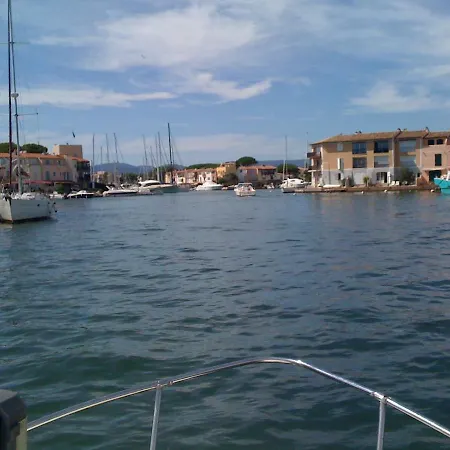 Tropez Village 圣特罗佩